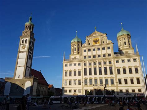 Augsburg is a lovely metropolitan city of 300,000 people and around 885,000 in the urban area in the german bundesland (federal state) of bavaria (german: Wenn in Augsburg die Schatten länger werden - Bayerisch ...