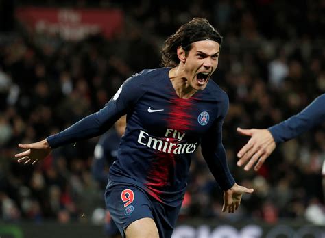 Cavani's incredible devotion to fitness ensures he can play into, and possibly, beyond his cavani's fitness regime includes cardio and weight training, and hhe even went on long runs after training. PSG's Cavani faces late fitness test for United clash ...