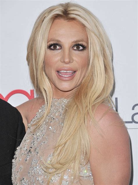 2 days ago · 2:24. Britney Spears at Hollywood Beauty Awards in Los Angeles ...