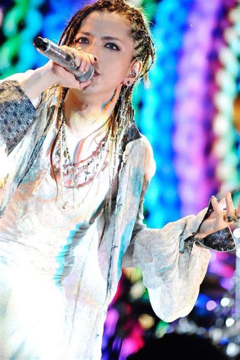 Check out our l'arc en ciel selection for the very best in unique or custom, handmade pieces from our shops. hyde L'Arc~en~Ciel | Fotos, Arce, Musica
