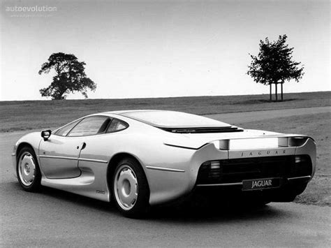 At the time of its debut, it was seen as one of the most disappointing. JAGUAR XJ220 specs & photos - 1992, 1993, 1994 - autoevolution