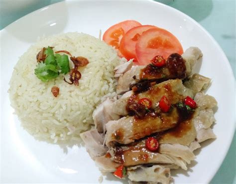 Nasi ayam hainan merupakan salah satu makanan khas dari singapore. Nasi Ayam Thai Viral. Aroma Bau Nasinya Bangkitkan Selera ...