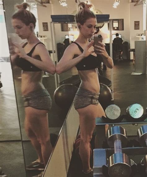 Iliza Shlesinger Posts A Nude Selfie Dirty Album