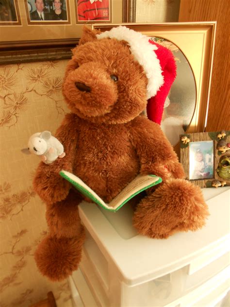 This Teddy Bear Reads The Christmas Story Steiff A Christmas Story