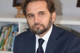 رابعا، وأهم شرط، وهو أن تحصد قناتك على 4000 ساعة مشاهدة في الأشهر الـ 12 الماضية ووصول عدد المشتركين إلى ما يقل عن 1000 مشترك. جو 24 : الأمير مرعد يلتقي وزيري التعليم العالي والتطوير ...