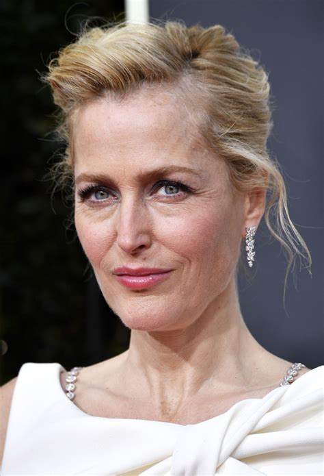 See more ideas about gillian anderson, anderson, celebs. The Most Striking and Sparkly Jewels Worn at the 2020 ...