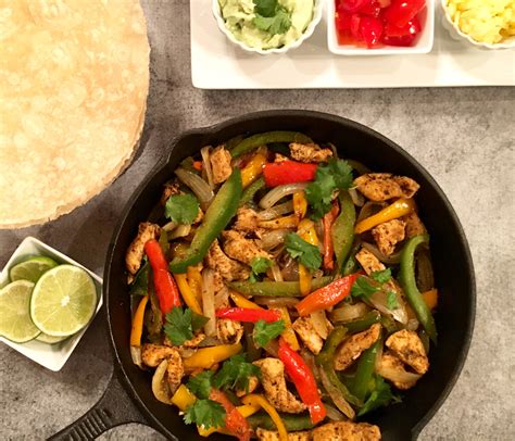 The filling should be crisp and slightly browned. Skillet Chicken Fajitas * Zesty Olive - Simple, Tasty, and ...
