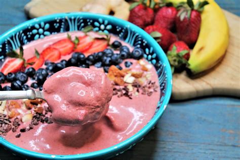Superfood Smoothie Bowl Video