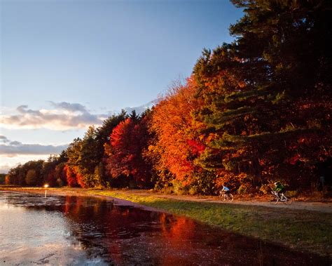 The Trail That Will Take You To The Best Fall Foliage In Massachusetts