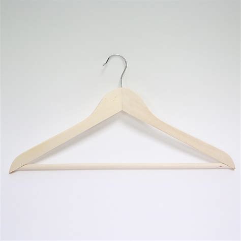 Hdx Natural Wood Hangers 20 Pack Eh Tusdh 01 The Home Depot