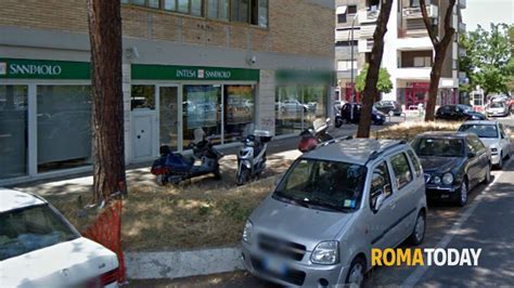 .torino, banca dell'adriatico, banca dell'umbria, banca del monte di lombardia, cassa di risparmio di civitavecchia, casse di risparmio faenza, banca san paolo di brescia, credito agrario bresciano, carimonte banca, cassa di risparmio di fano, banca popolare di ancona, cassa di. Cinecittà Est: rapina alla Banca Intesa San Paolo di via ...