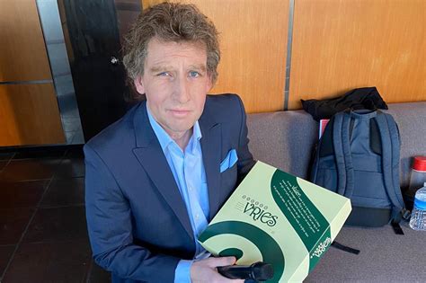 View all robert ten brink tv (5 more). Ricardo Ras als Robert ten Brink in De TV Kantine: Een ...