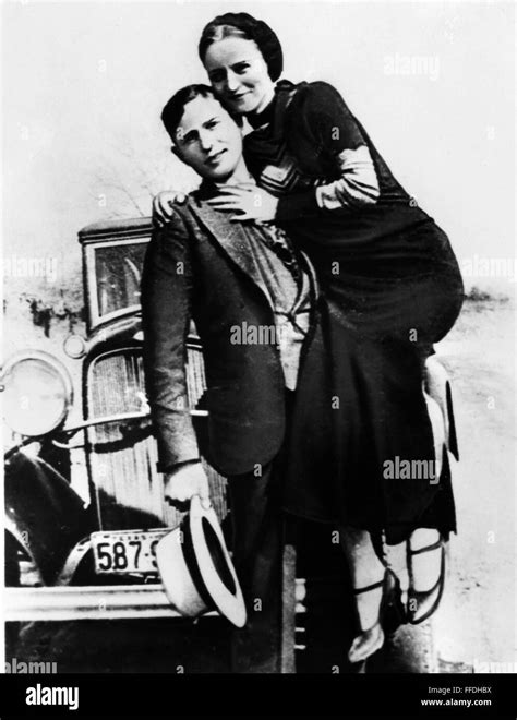 Bonnie And Clyde 1933 Namerican Criminals Bonnie Parker And Her
