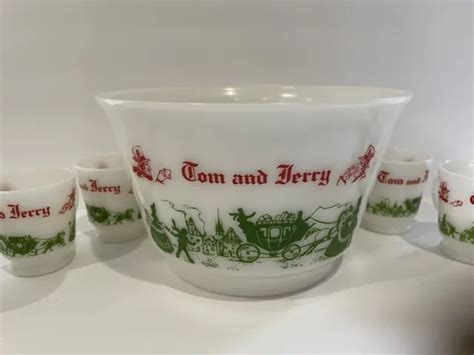 VTG TOM JERRY Egg Nog Punch Bowl 6 Cups Milk Glass Set Christmas