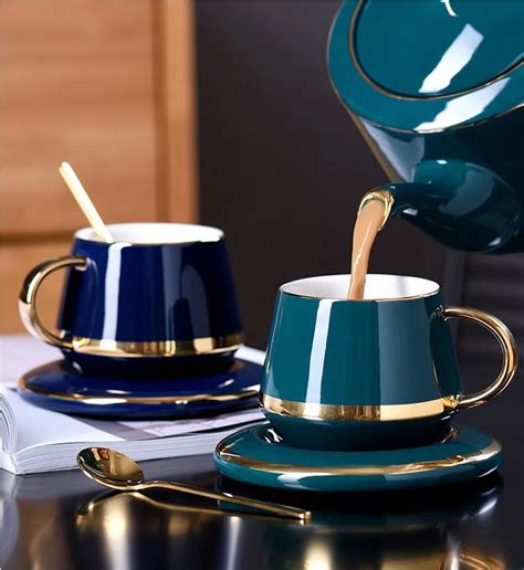 Luxury European Style Ceramic Coffee Cup And Saucer Set Household Couple Cup Nordic Afternoon