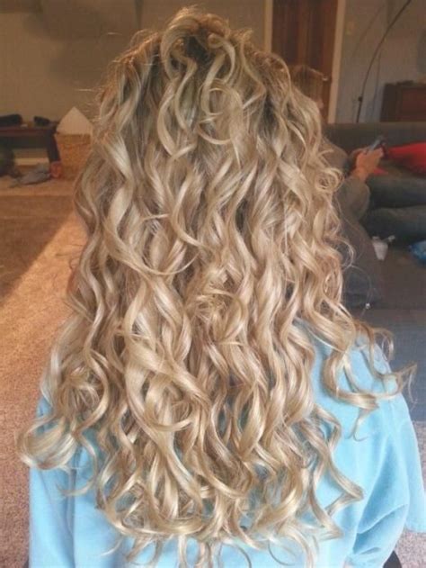 28 Amazing Pictures Loose Spiral Perms For Long Hair Permed