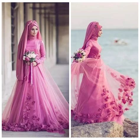 2019 Turkish Traditional Formal Bridal Gowns Long Sleeves 3d Floral Beaded Muslim Wedding