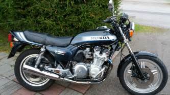 Here you can meet all the model years of honda cb400 super bol d´or. Honda CB 900 Bol D'Or museoajoneuvo 900 cm³ 1979 ...