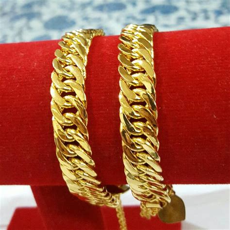 Beli gelang emas online berkualitas dengan harga murah terbaru 2021 di tokopedia! Jual Unik Gelang Rantai Lipan Jumbo Lapis Emas 24k Kuning ...