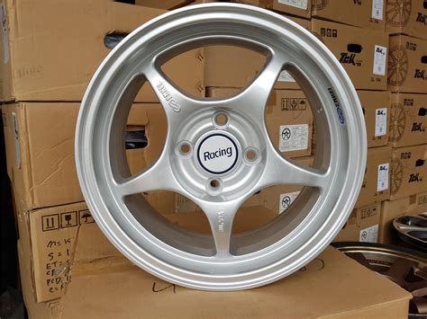 Hubcap, tire & wheel offers a variety of different finishes for 14 inch red sport rims. Sport Rim 14 inch RPO1 Design White/ (end 3/7/2019 10:15 AM)