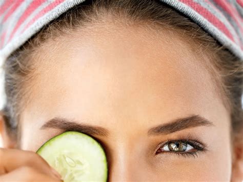 The Ultimate 4 Step Skincare Routine For Reducing Dark Circles The Healthy Hen