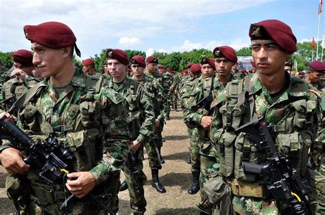 ¡encuentra tus insignias y distintivos del ejército nacional de colombia! Ejército de Colombia: 2012-10-07