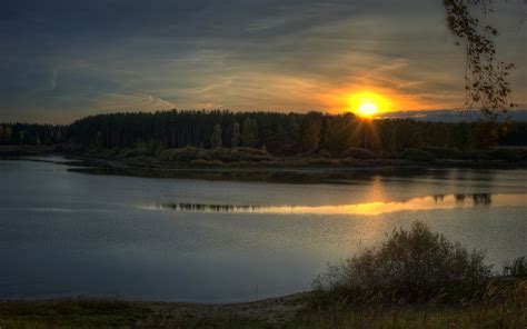 Sunrise Sunset Lake Reflection Wallpapers Hd Desktop And Mobile