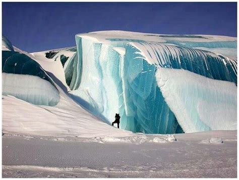 Frozen Wave In Antarctica Lake Huron Frozen Waves Lake Michigan