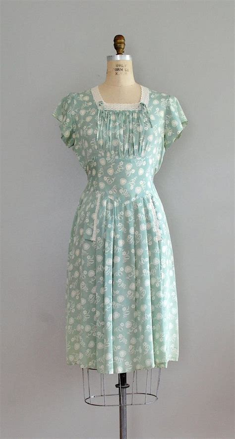 1930s Dress Vintage 30s Dress Heart On A Sleeve Dress Etsy