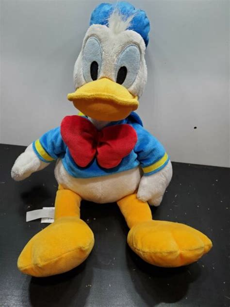 Disney Store Donald Duck 16 Inch Plush Genuine Authentic Original New