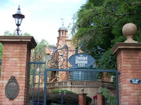 Exit To Disneys Haunted Mansionwdw Haunted Mansion Disney Haunted
