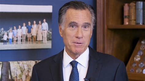 sen mitt romney announces he will not seek reelection