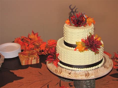 Fall Wedding Cake On A Wood Stand A Round Piece Of Wood From Lowes