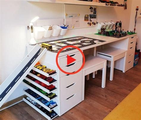 Minimalistischer schreibtisch ikea zuhause skandinavisches haus 3er sofa wohnzimmer farbe kleine wohnung ikea deutschland arbeitsplatz sofa layout. Spieltisch und Schreibtisch in einem | Ikea hack kids ...