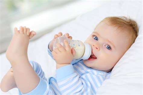 When To Give A Bottle To Your Breastfed Baby The Pulse