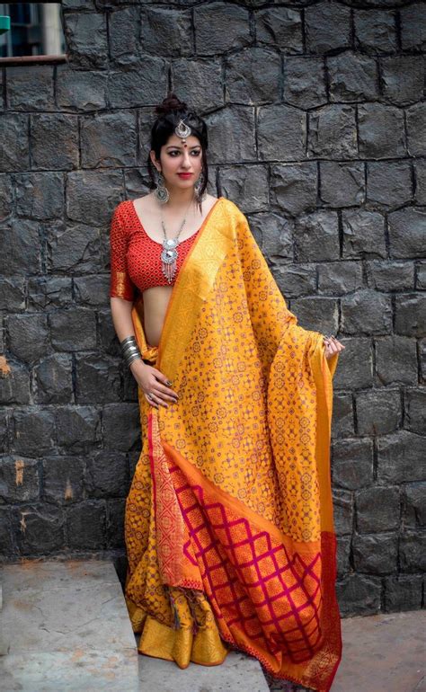 Yellow Wedding Indian Bollywood Cotton Patola Silk Saree Party Wear