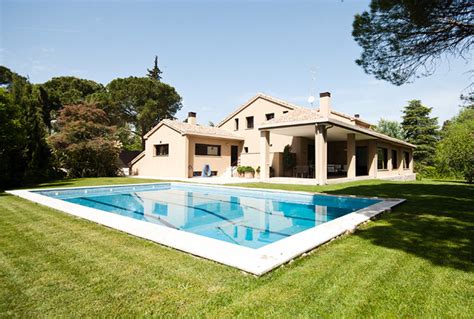 Check spelling or type a new query. 10 piscinas en chalets de Madrid - Blog de Inmobiliaria ...