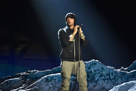 Eminem Abu Dhabi Grand Prix After Race Concert Popsugar Middle East