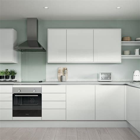 Dove grey kitchens with white worktops howdens doors external doors. Greenwich Gloss White Handleless Kitchen | Fitted Kitchens ...