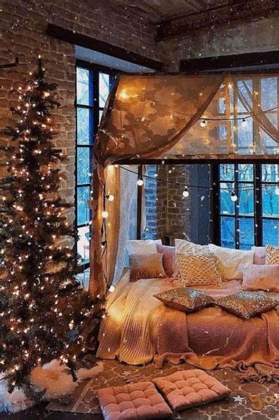 30 Cozy Christmas Bedroom Decoration Ideas New 2021 Page 15 Of 30