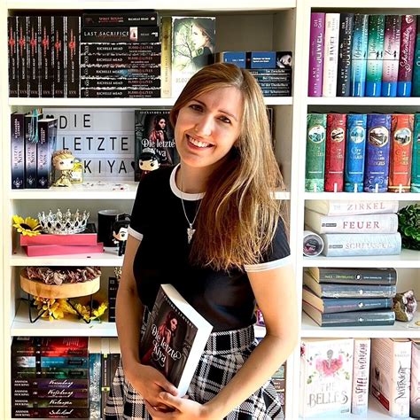 Alexandra Lehnert Books Biography Latest Update