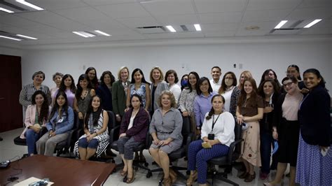 Leaders Of General Womens And Childrens Organizations Minister In Mexico