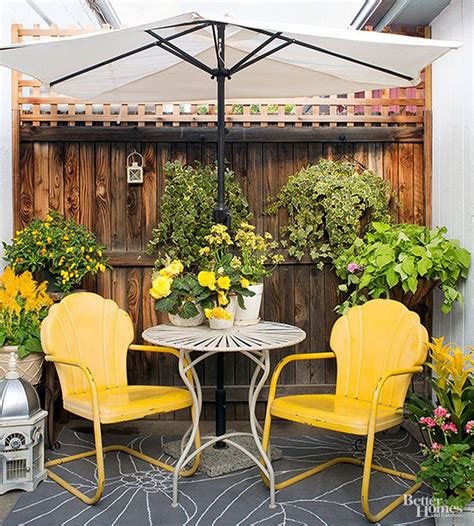 Small patio ideas are only limited by the quantity of space you've got! 102 DIY Simple Small Backyard on a Budget Makeovers Ideas ...