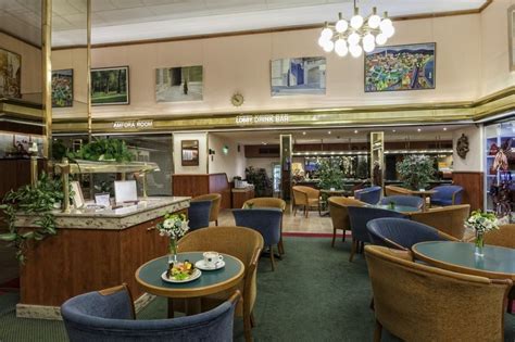 A 30 szobás hotelben minden a vendégek kényelmét szolgálja. Best Western Hotel Hungaria **** | Budapest | szoba.hu