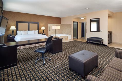 Hampton Inn And Suites Longview North 102 ̶1̶6̶0̶ Longview Hotel Deals And Reviews Kayak