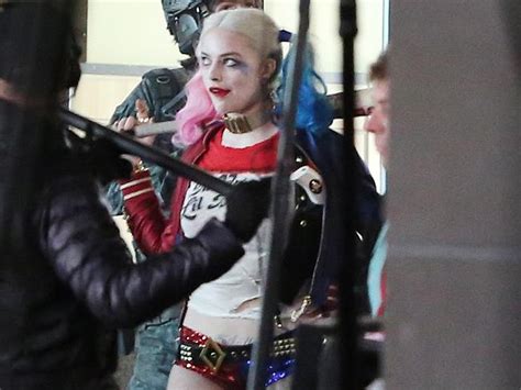Margot Robbie Looks Totally Badass As Suicide Squad Supervillain Harley
