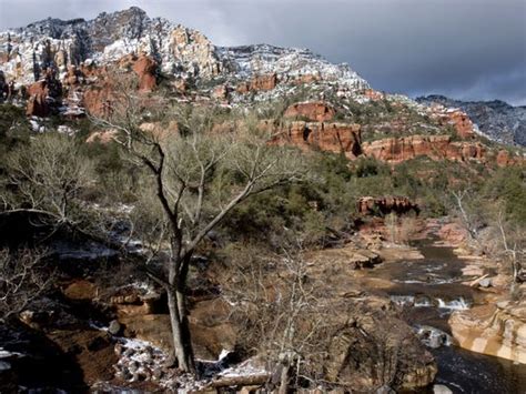 Oak Creek Canyon Drive Takes You Past Campgrounds And Picnic Spots