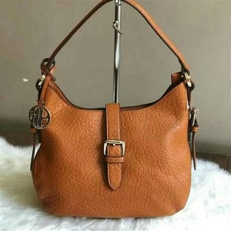 Tas warna netral seperti nude, putih, atau hitam, akan memudahkan anda memadukannya dengan outfit lain. Model Tas Wanita Hush Puppies | contoh soal exception ...