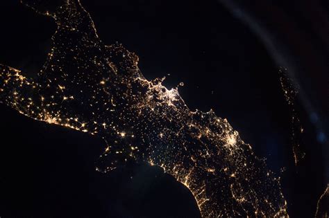 Le Bellissime Luci Dell Italia Dallo Spazio Ecco La FOTO Mozzafiato Dalla ISS