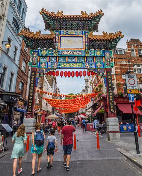 Entrance Gate To Chinatown Editorial Stock Image Image Of Lanterns